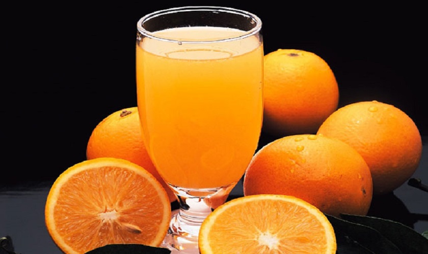 Nước cam giúp bổ sung vitamin C, tăng đề kháng và chống lại vi khuẩn gây hại