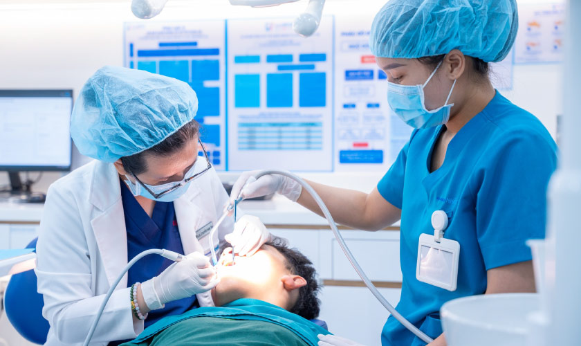 Nhổ răng khôn tại Nha khoa Nhân Tâm Nhổ răng khôn tại Nha khoa Nhân Tâm