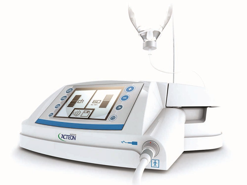 Máy Piezotome trong nhổ răng tại nha khoa Nhân Tâm