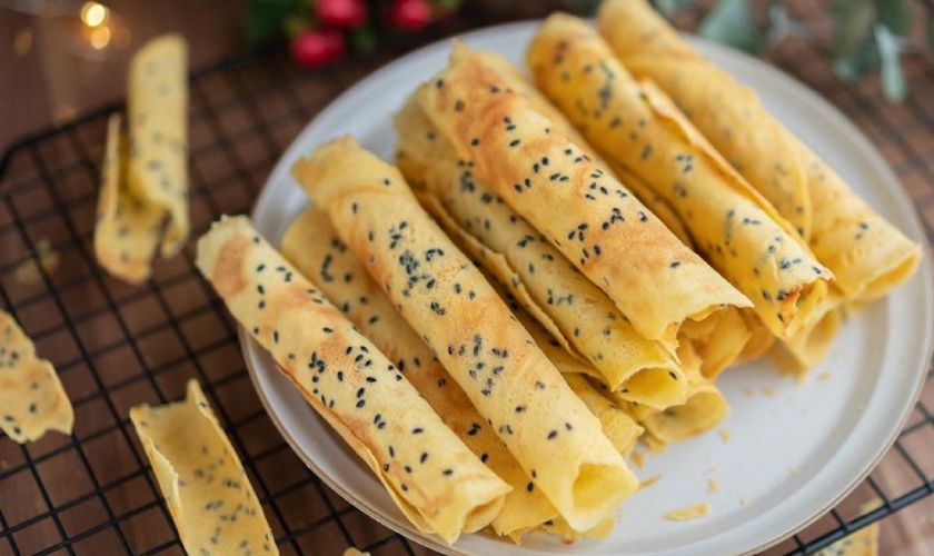 Thức ăn giòn, dễ vỡ là thực phẩm nên tránh sau khi nhổ răng khôn