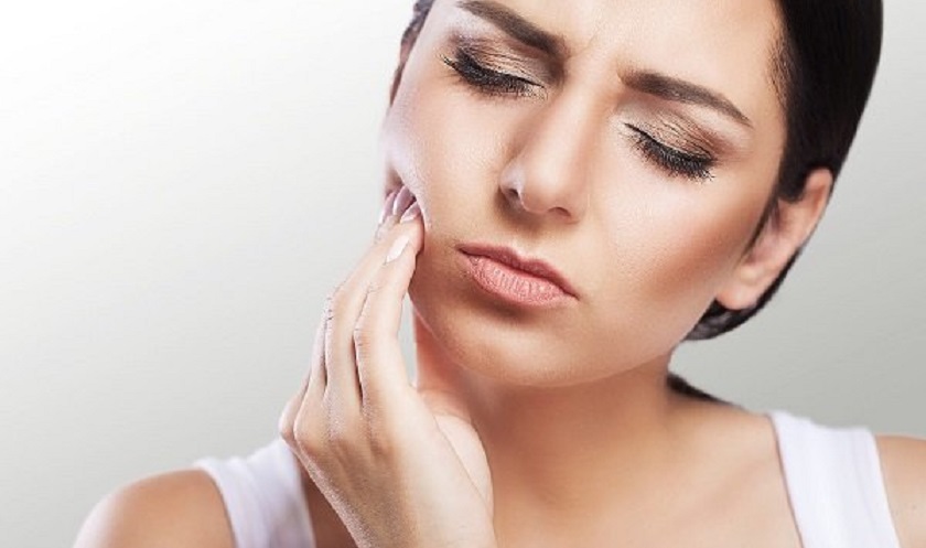 Nhổ răng đã lấy tủy có đau không? Nhổ răng đã lấy tủy có đau không?