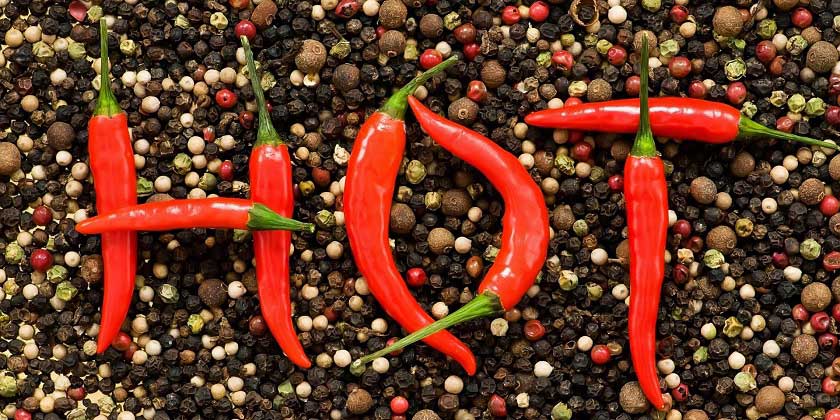 Cần tránh thức ăn cay nóng gây tổn thương đến niêm mạc răng sau khi nhổ