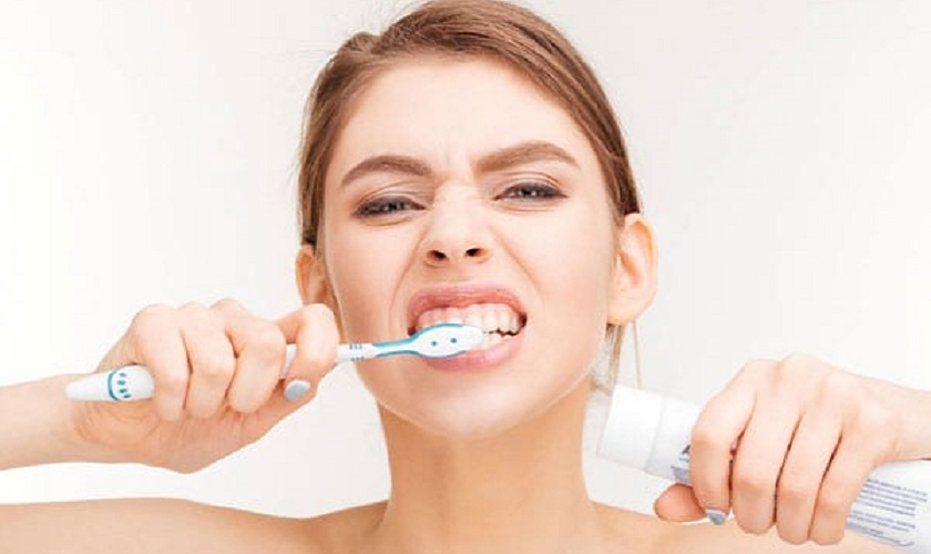 Chăm sóc răng không đúng cách có thể dẫn đến niềng răng xong bị hô