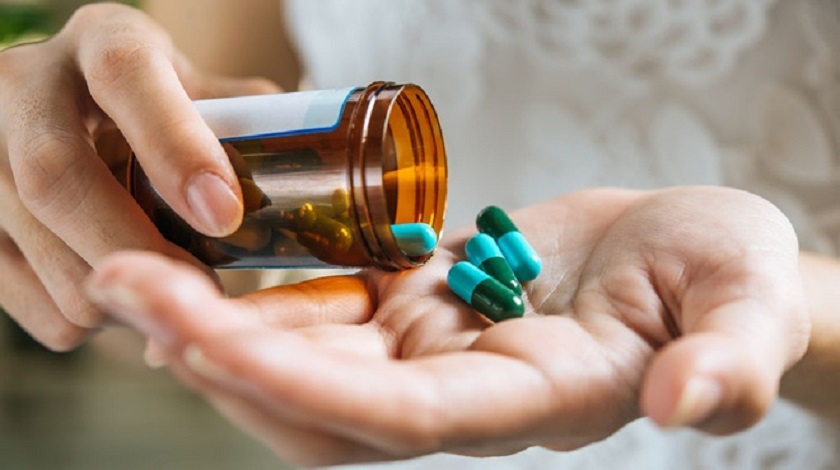 Điều trị bằng kháng sinh với trường hợp viêm tủy răng nhẹ