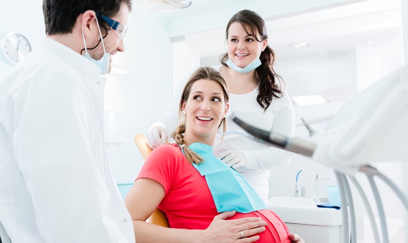 Sức khỏe răng miệng có thể ảnh hưởng đến mẹ và thai nhi