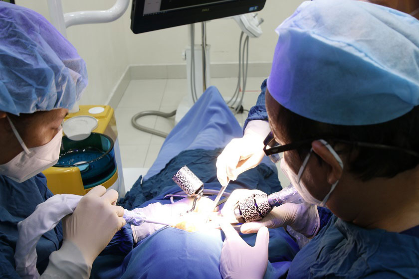 Cấy ghép Implant bằng công nghệ định vị