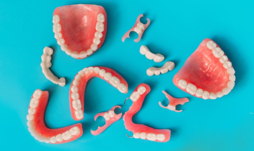 Răng giả tháo lắp được nhiều người lựa chọn