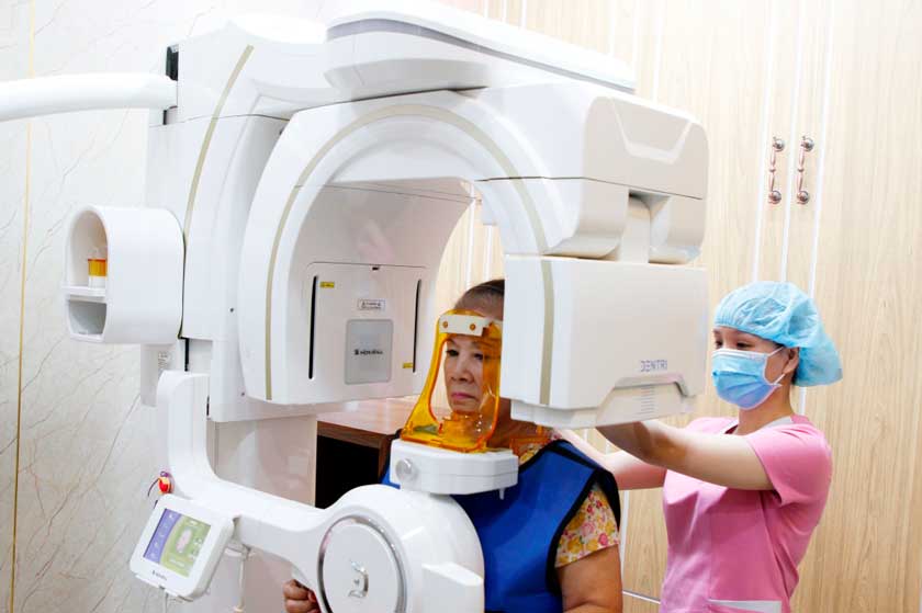 Khách hàng chụp CT Cone Beam 3D tại Nha khoa Nhân Tâm