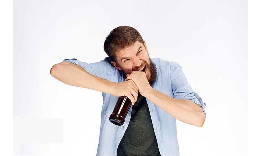 Chấm dứt việc dùng răng như công cụ mở nắp chai