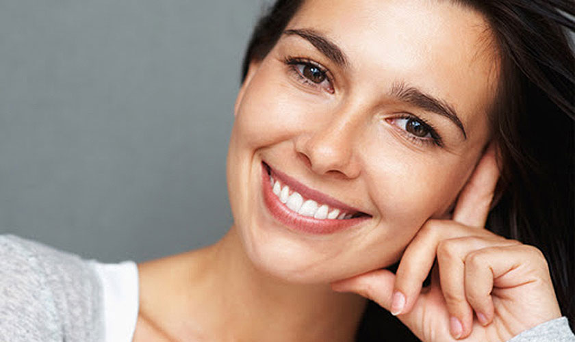  Có nên trồng răng sứ Titan không? Nên trồng ở đâu?