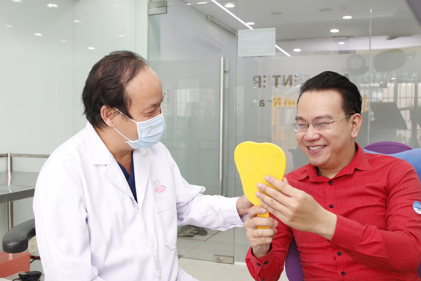 Cần chăm sóc răng miệng kỹ càng sau khi dán răng sứ