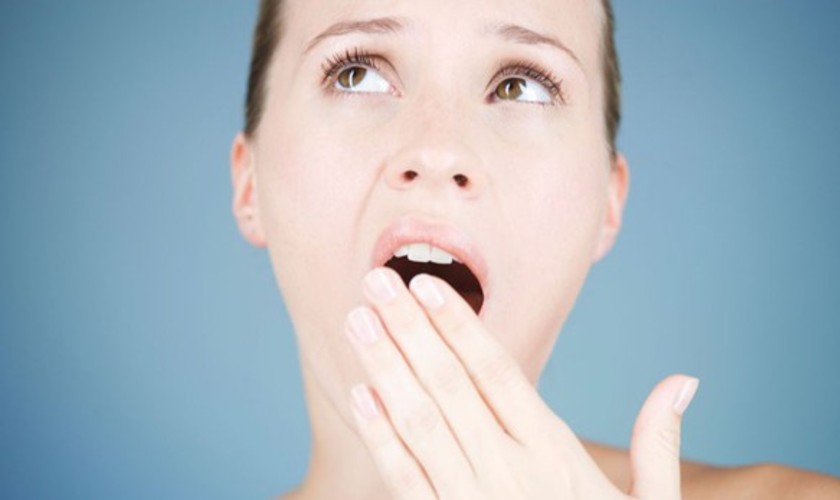 Vệ sinh răng miệng đúng cách để tránh hôi miệng