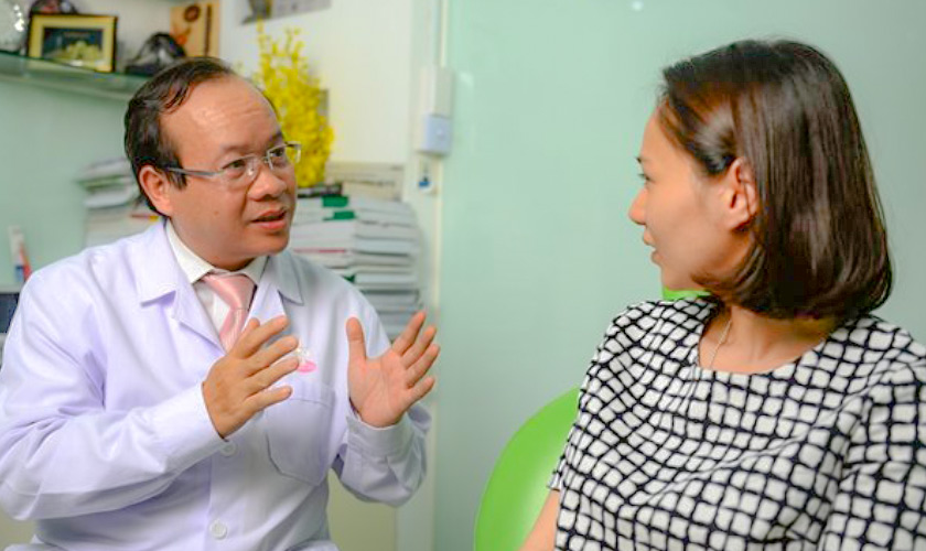 Hãy liên hệ nha khoa Nhân Tâm để nắm được giá bọc răng sứ cho răng thưa trên trường hợp của bạn