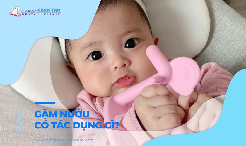 Gặm nướu là gì? Có nên cho bé sử dụng gặm nướu không?