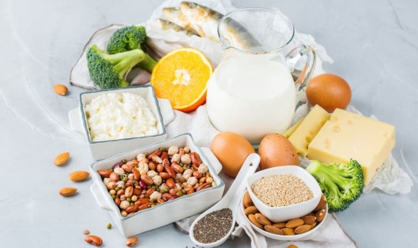 Bổ sung thực phẩm giàu canxi trong bữa ăn của trẻ