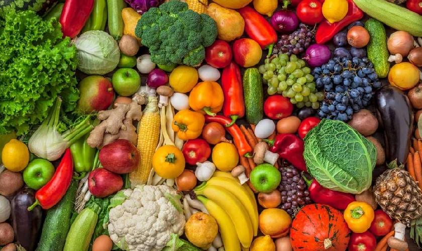 Nên bổ sung nhiều trái cây, rau xanh cho trẻ