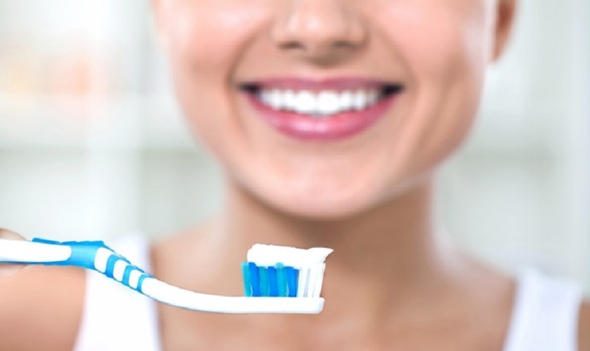 Có những loại bộ sản phẩm làm trắng răng nào dành cho việc tẩy trắng tại nhà?
