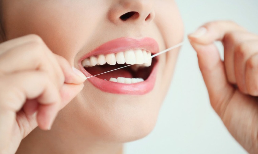 Cần vệ sinh răng miệng đúng cách để ngăn ngừa sâu răng Cần vệ sinh răng miệng đúng cách để ngăn ngừa sâu răng