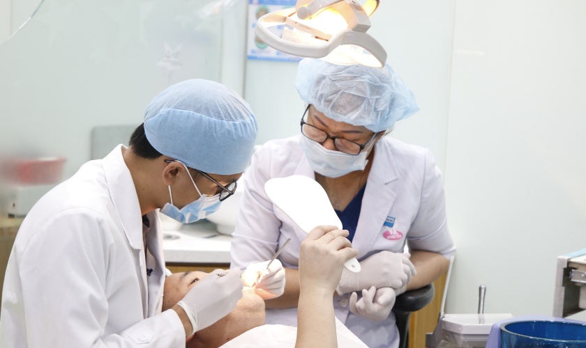 Nên điều trị sâu răng ở những nha khoa uy tín Nên điều trị sâu răng ở những nha khoa uy tín