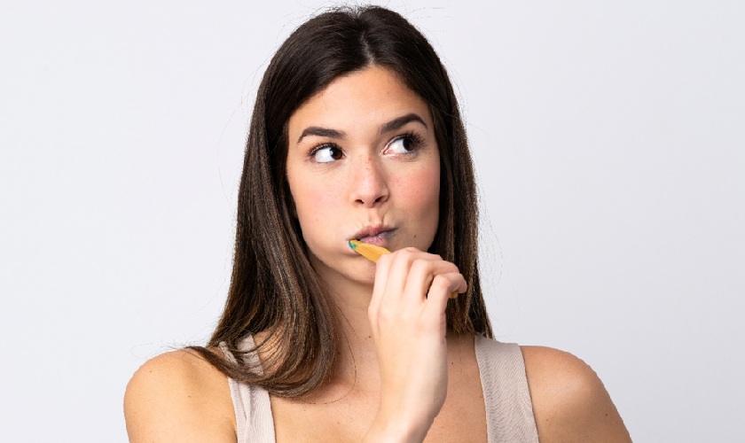 Vệ sinh răng không kỹ lưỡng sẽ dễ gây sâu răng