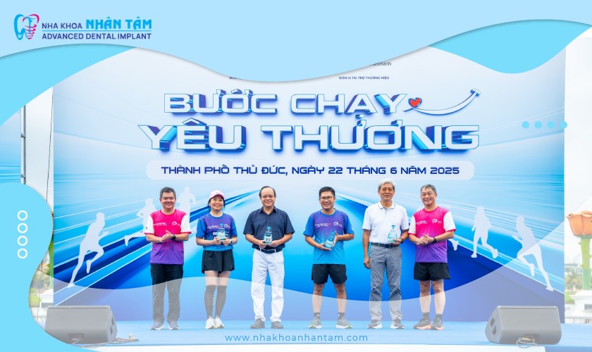 Hình: Nha khoa Nhân Tâm đồng hành cùng Giải chạy RHM Run 2025