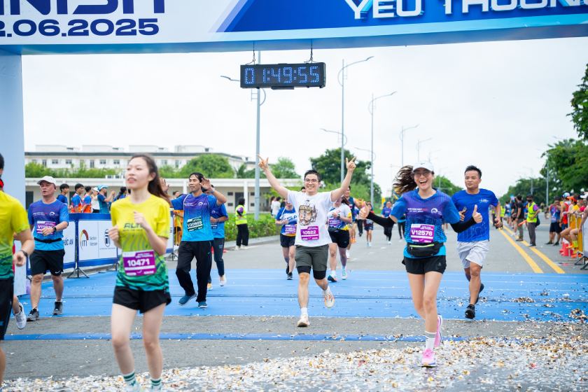 Mỗi bước chạy là một cam kết yêu thương gửi đến các em nhỏ mang dị tật khe hở môi - vòm miệng