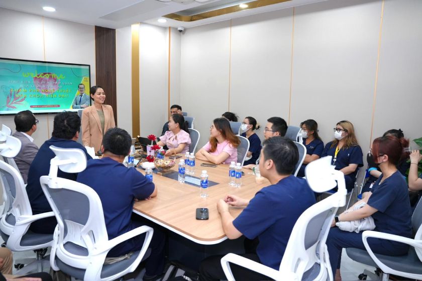 Toàn bộ chương trình kiến tập còn nhận được sự hỗ trợ tận tình từ đội ngũ bác sĩ, đội ngũ quản lý cấp cao tại tại Nha khoa Nhân Tâm