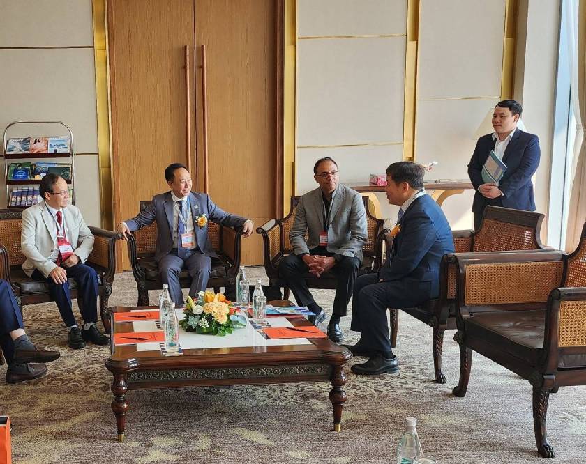 TS.BS Võ Văn Nhân báo cáo