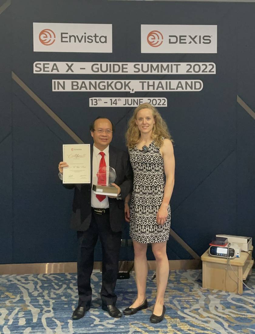 TS.BS Võ Văn Nhân và bà Katie Lank 