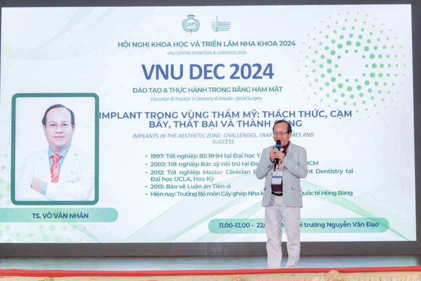 TS.BS Võ Văn Nhân báo cáo tại hội nghị VNU DEC 2024 TS.BS Võ Văn Nhân báo cáo tại hội nghị VNU DEC 2024