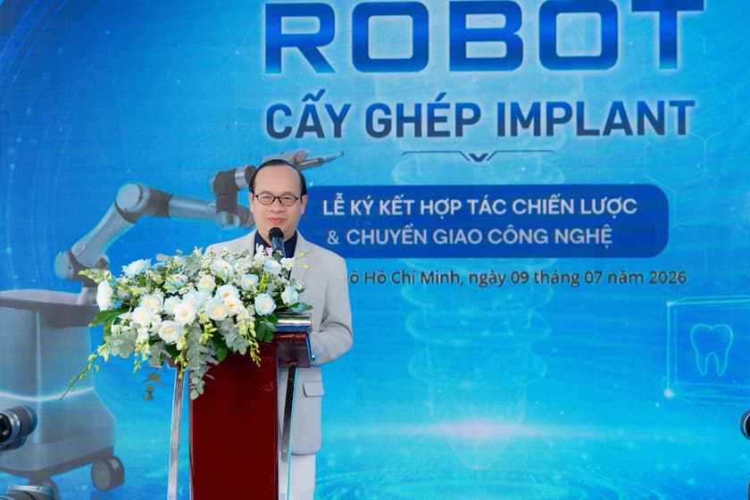 Hình: Tiến sĩ, Bác sĩ Võ Văn Nhân