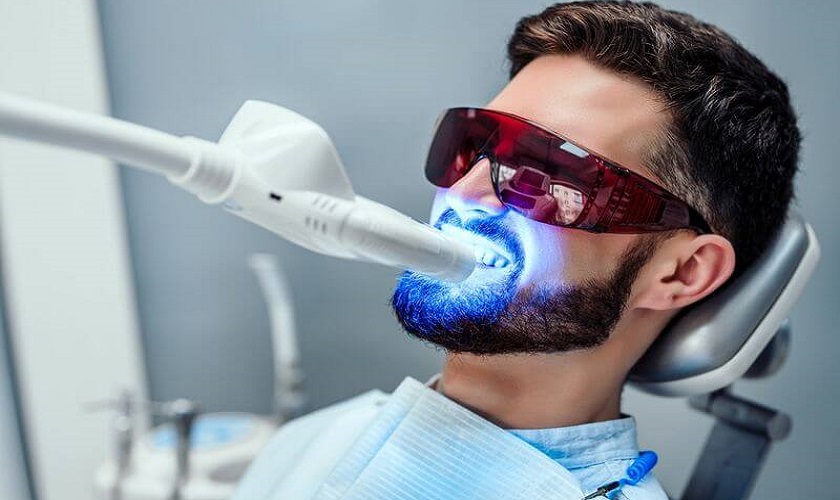 Tẩy trắng răng công nghệ cao tại nha khoa không gây ảnh hưởng đến sức khỏe