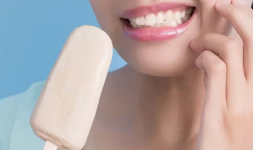 Sử dụng bột than tre không đúng cách có thể khiến răng trở nên nhạy cảm Sử dụng bột than tre không đúng cách có thể khiến răng trở nên nhạy cảm