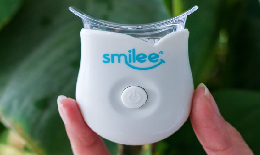 Smilee có phải là bộ kit làm trắng răng tại nhà?
