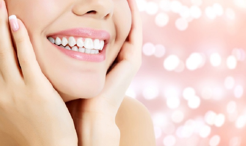 Tẩy trắng răng giúp bạn lấy lại nụ cười tự tin, rạng rỡ