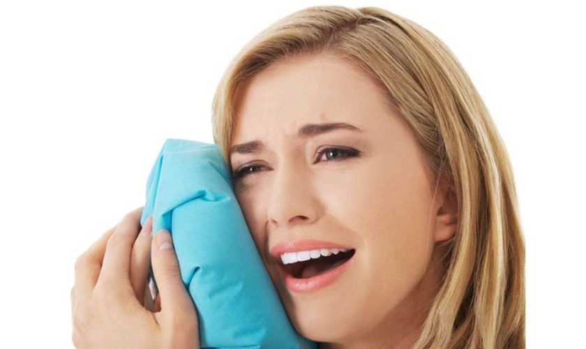 Chườm lạnh giúp giảm đáng kể tình trạng đau răng