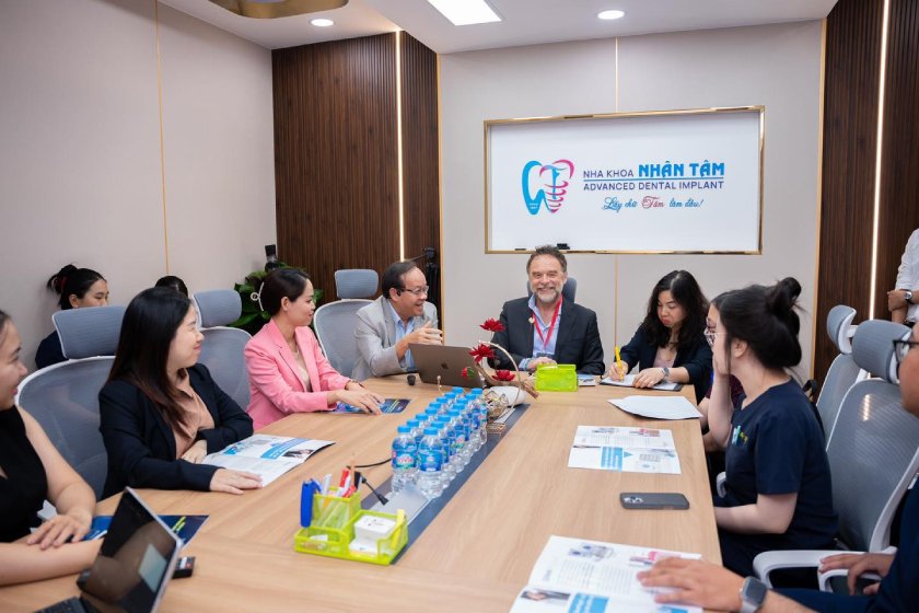 TS.BS Võ Văn Nhân - “Ươm mầm” tài năng nha khoa Việt