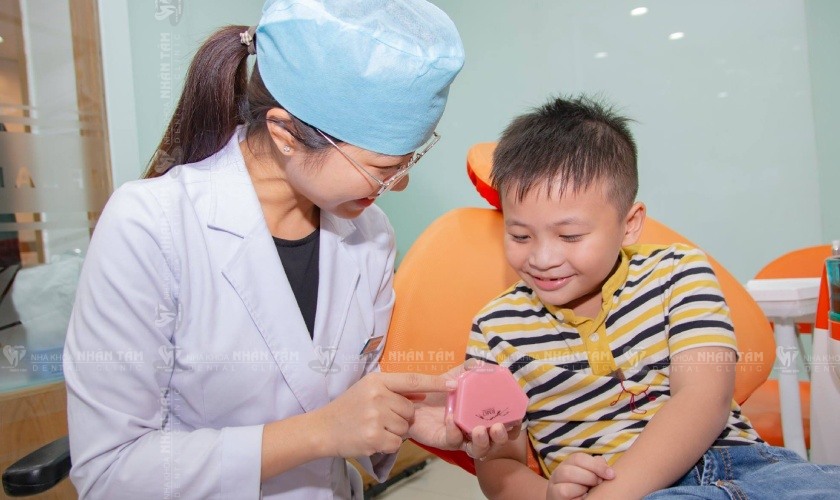 Răng đóng vai trò quan trọng đối với thể chất và tinh thần của trẻ