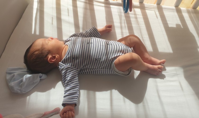 Tắm nắng giúp bé hấp thụ vitamin D Tắm nắng giúp bé hấp thụ vitamin D