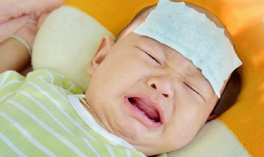 Trẻ mọc răng bị sốt và đi ngoài sẽ chấm dứt sau khoảng 1 đến 2 ngày