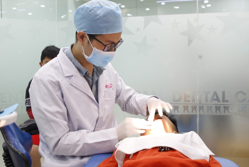 Viêm nướu răng hàm cần được thăm khám kỹ lưỡng để có chỉ định điều trị phù hợp