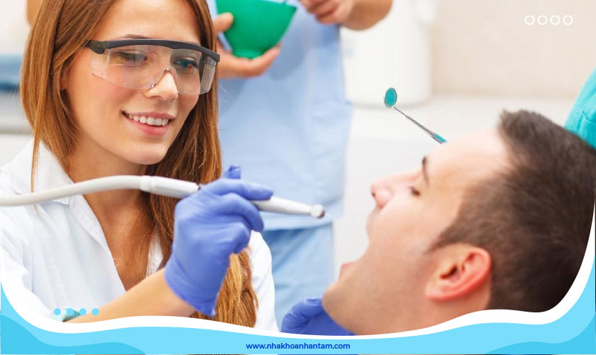 Cạo vôi răng cần được thực hiện tại địa chỉ nha khoa uy tín